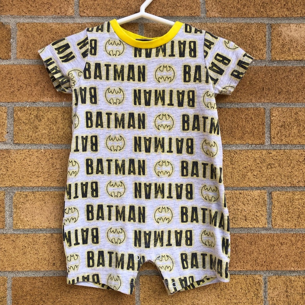 🩶Batman Baby One piece 6-12 M Romper NTD apparel Inc. Unisex Boys Girls Shorts💛